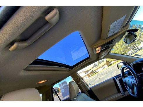 Used 2016 Toyota 4Runner Limited image 24