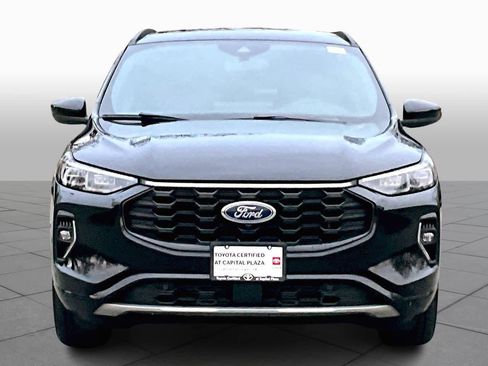 Used 2023 Ford Escape ST-Line Elite image 4