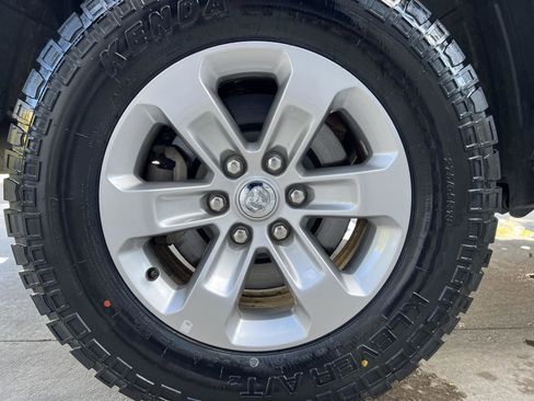 Used 2023 RAM 1500 Laramie image 8