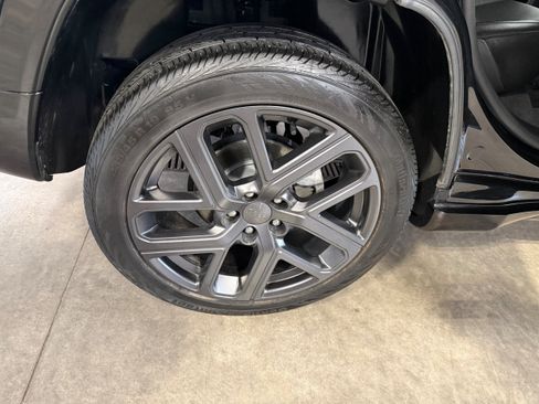Certified 2024 Jeep Compass Limited w/ High Altitude Package AWD/4WD image 19