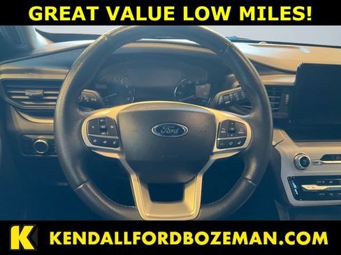 Used 2023 Ford Explorer XLT w/ Class IV Trailer Tow Package AWD/4WD image 12