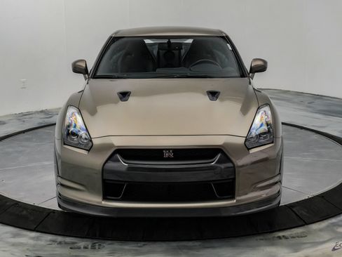 Used 2009 Nissan GT-R Premium AWD/4WD image 37