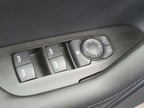 Certified 2023 Chevrolet Blazer LT AWD/4WD image 17