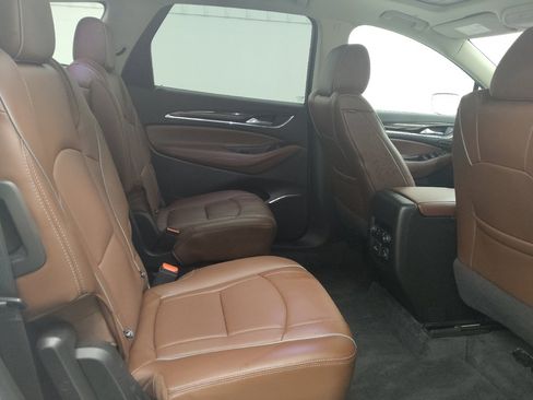 Used 2019 Buick Enclave Avenir w/ Avenir Technology Package AWD/4WD image 19