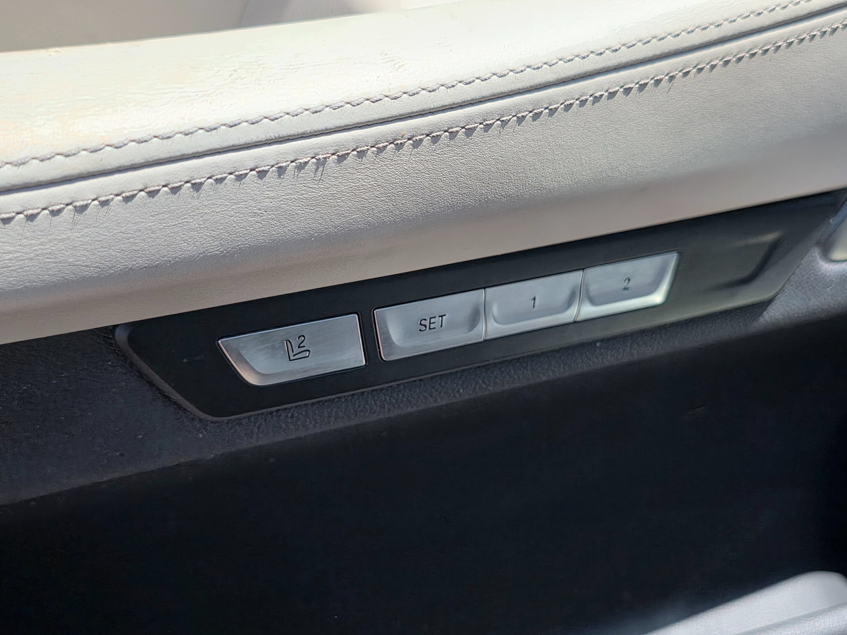 Used 2016 BMW 740i RWD image 23