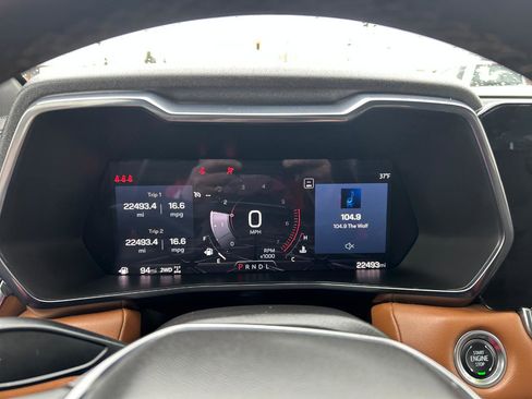 Used 2024 GMC Canyon AT4 image 6