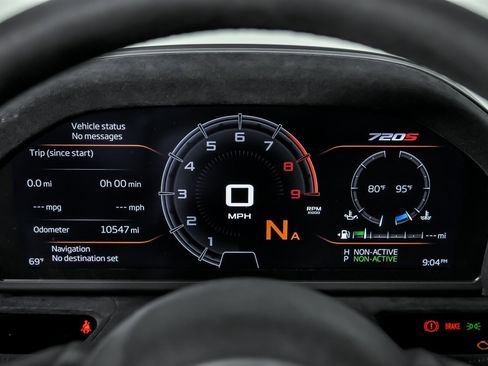 Used 2020 McLaren 720S Performance image 32
