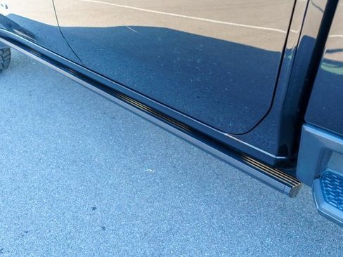 Used 2021 GMC Sierra 2500 AT4 w/ AT4 Premium Plus Package image 13