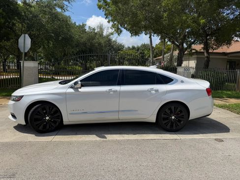 Used 2017 Chevrolet Impala Premier w/ Enhanced Convenience Package FWD image 2