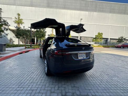 Used 2021 Tesla Model X Long Range AWD/4WD image 9