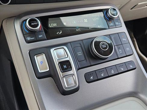 Used 2024 Hyundai Palisade Calligraphy FWD image 12
