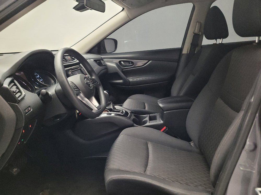 Used 2020 Nissan Rogue S FWD image 17