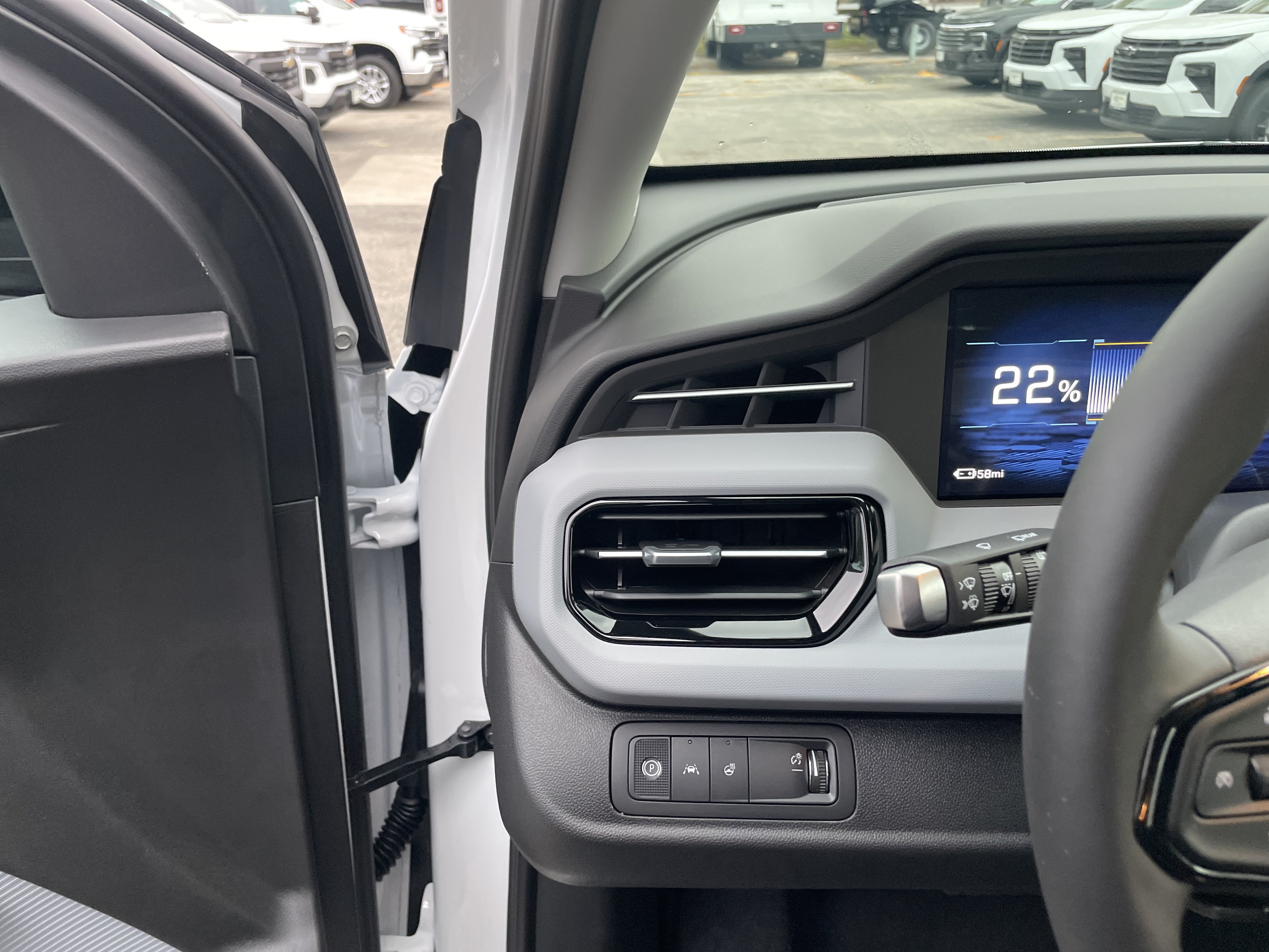 New 2027 Chevrolet Bolt LT w/ Comfort Package FWD image 17