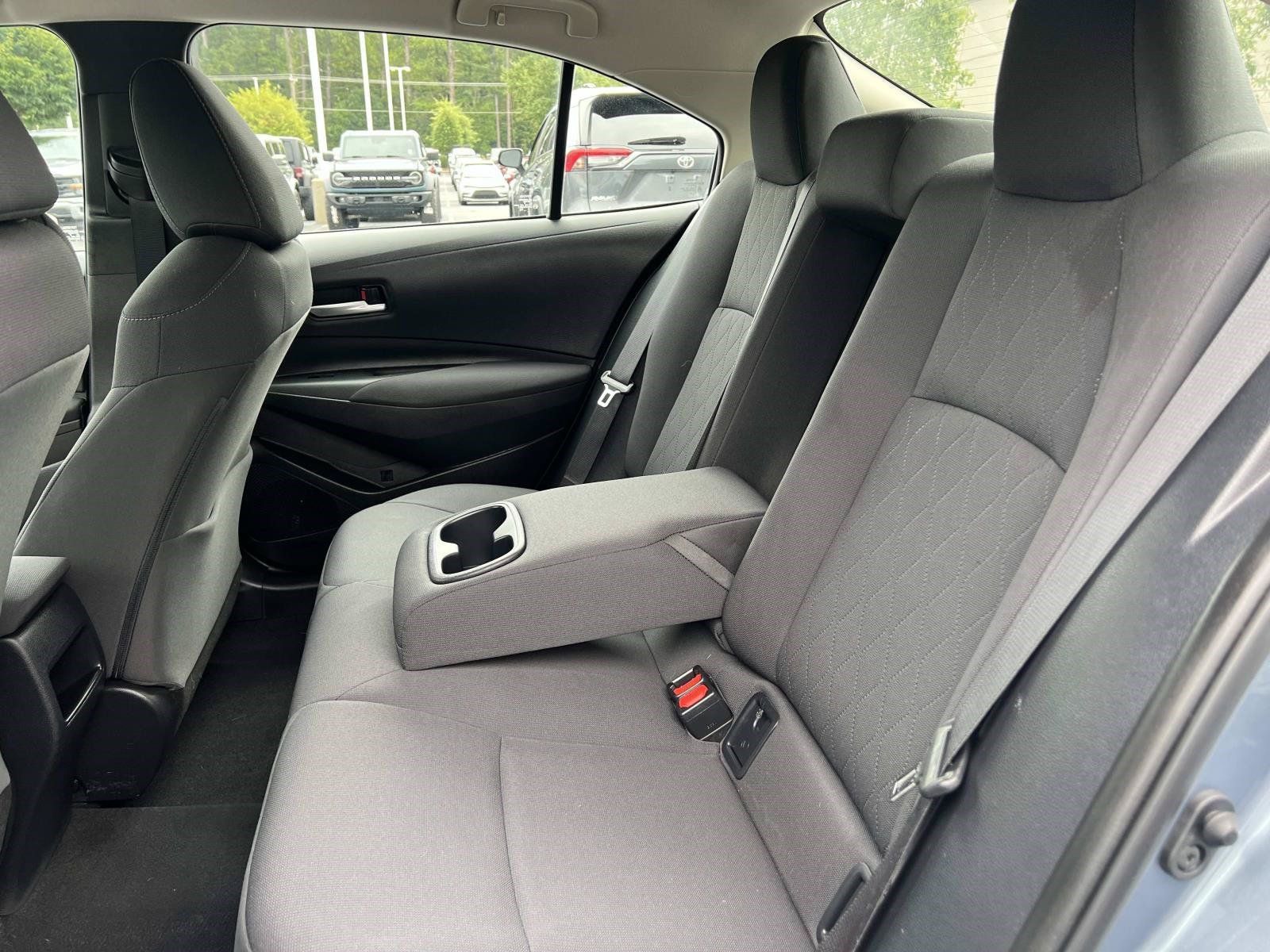 Used 2020 Toyota Corolla LE FWD image 11