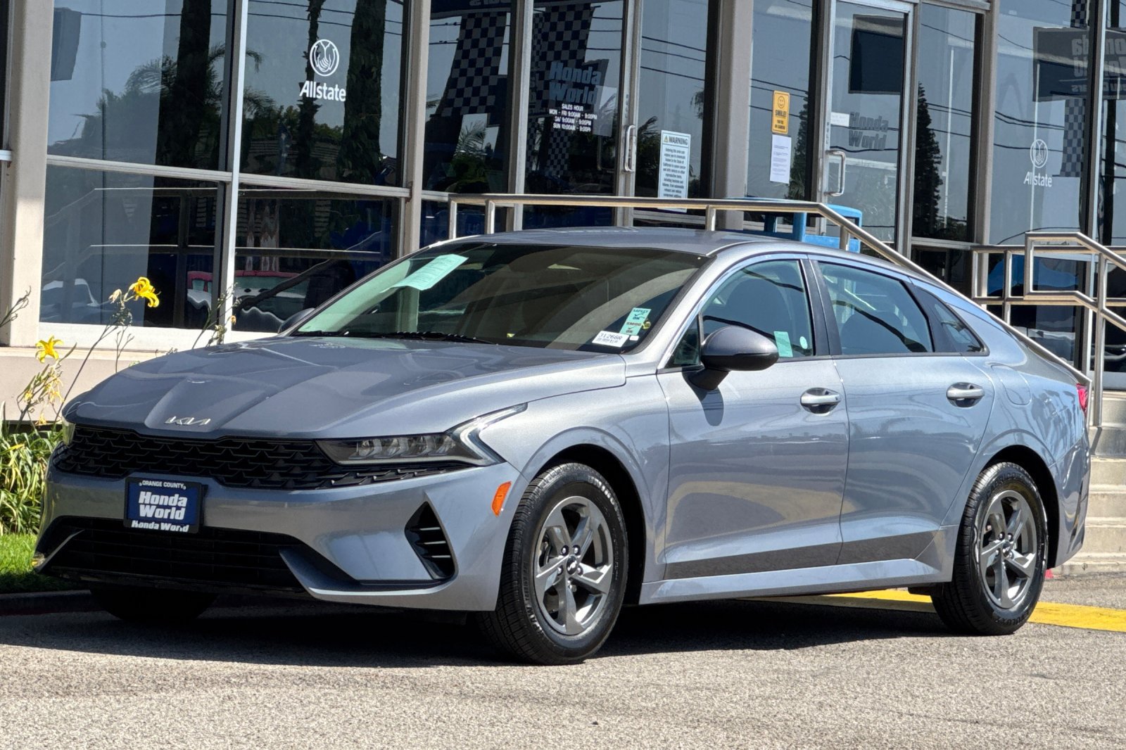 Used 2022 Kia K5 LXS FWD image 8