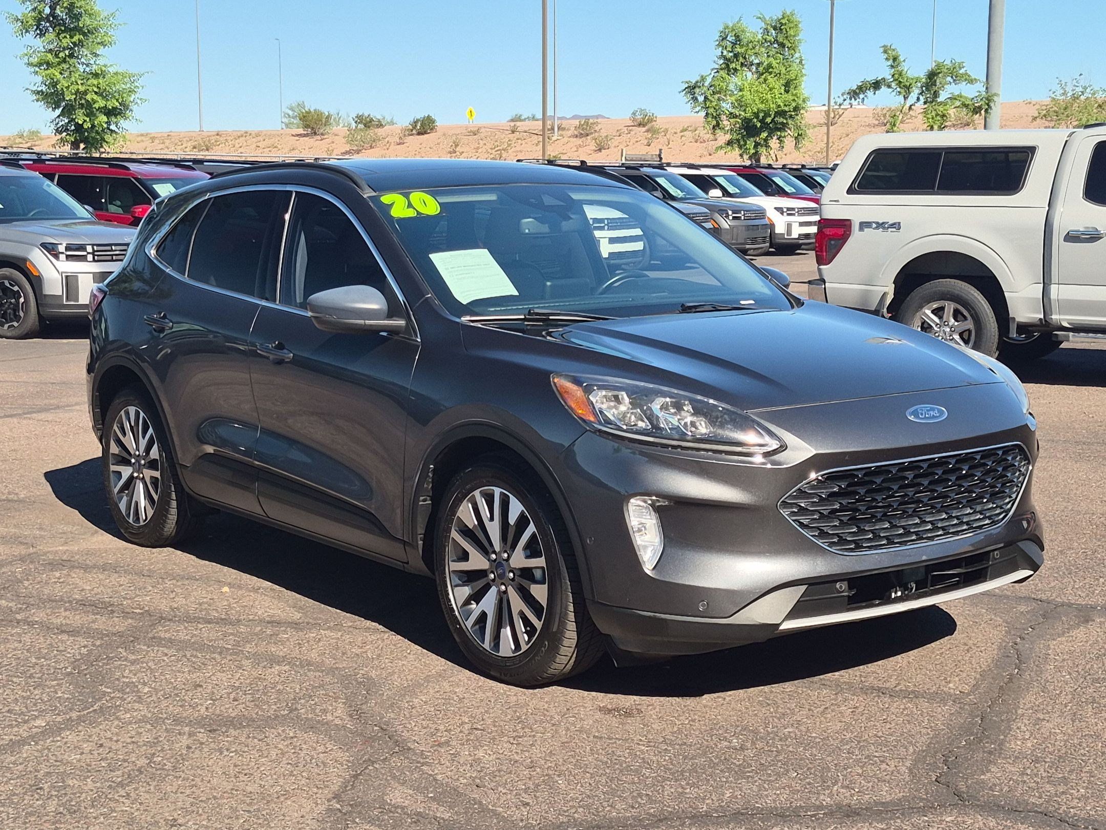 Used 2020 Ford Escape Titanium FWD image 3