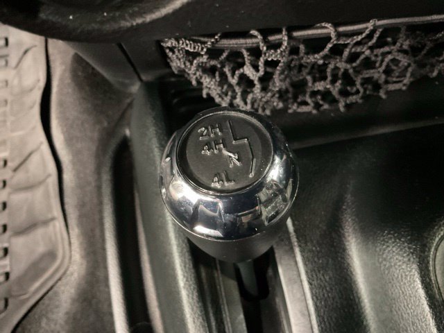 Used 2018 Jeep Wrangler Unlimited Sport S AWD/4WD image 28