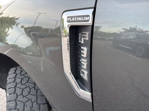 Used 2019 Ford F350 Platinum w/ Platinum Ultimate Package AWD/4WD image 8
