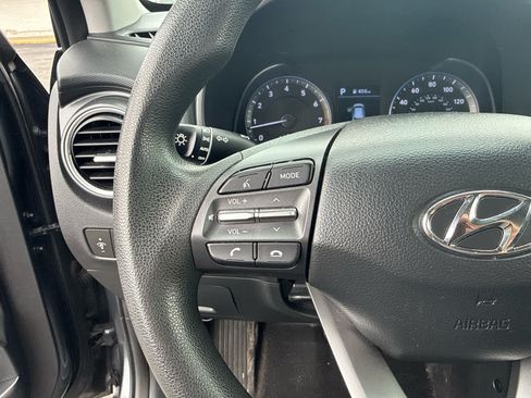 Used 2020 Hyundai Kona SE FWD image 16