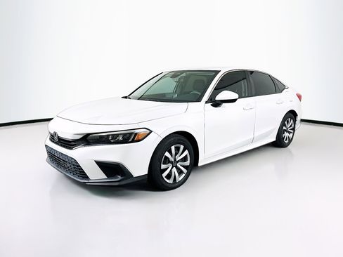 Used 2022 Honda Civic LX image 3