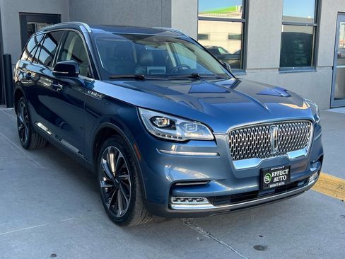 Used 2020 Lincoln Aviator Reserve w/ Equipment Group 202A image 7