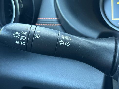 Used 2020 Nissan Kicks SR w/ SR Premium Package FWD image 32