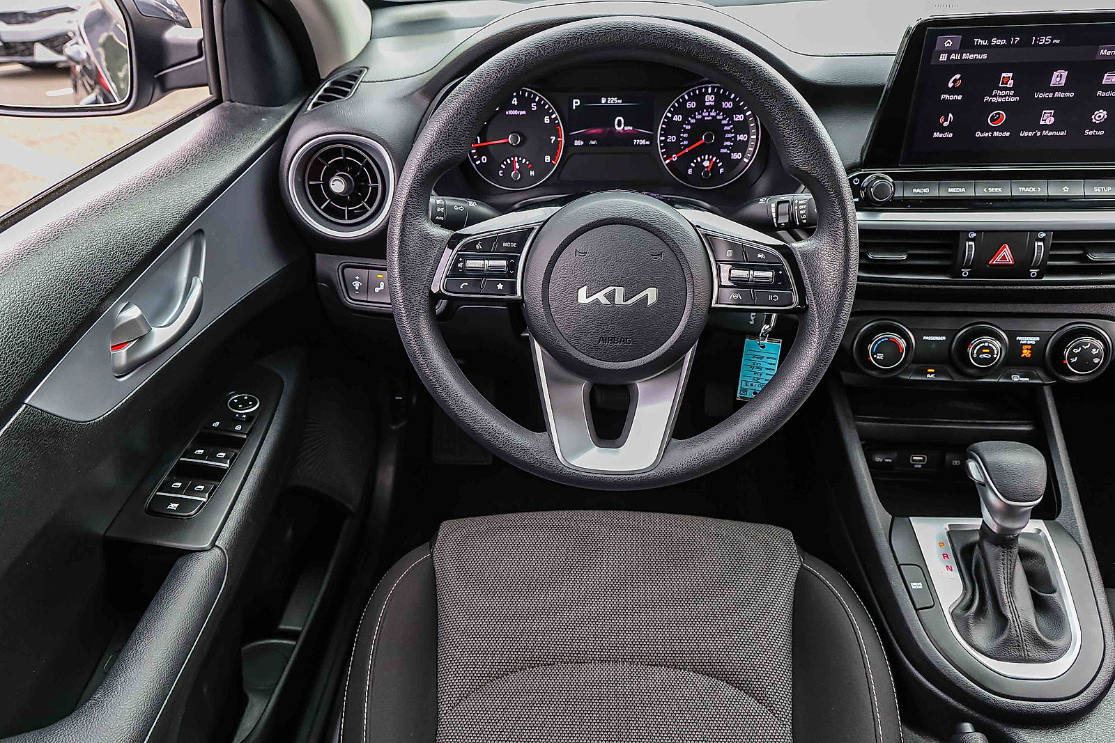 Certified 2024 Kia Forte LXS w/ LXS Technology Package FWD image 17