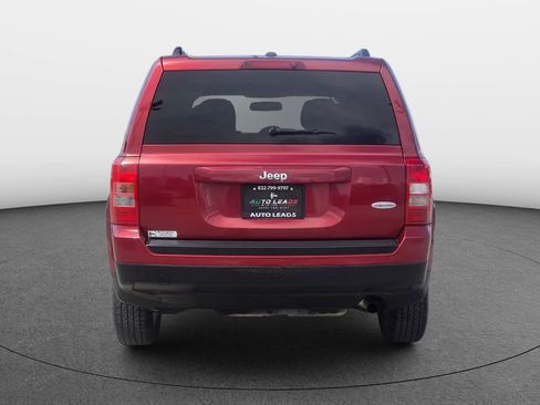Used 2017 Jeep Patriot Latitude FWD image 6