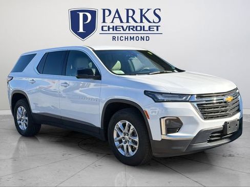 Certified 2022 Chevrolet Traverse LS image 1