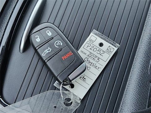 Used 2023 Chrysler 300 S image 34