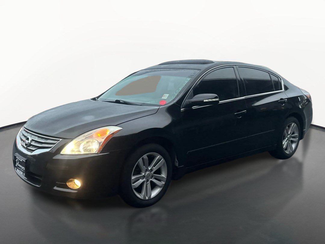 Used 2012 Nissan Altima 3.5 SR w/ Sport Pkg FWD image 7