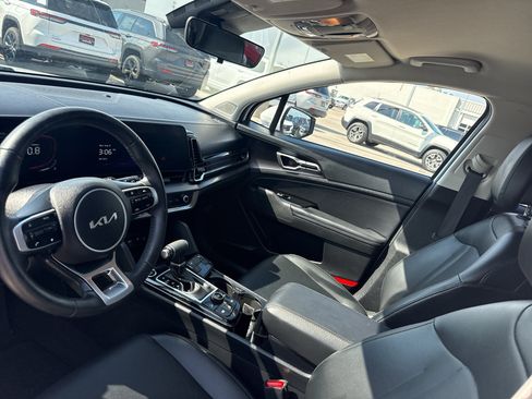 Used 2023 Kia Sportage EX FWD image 25