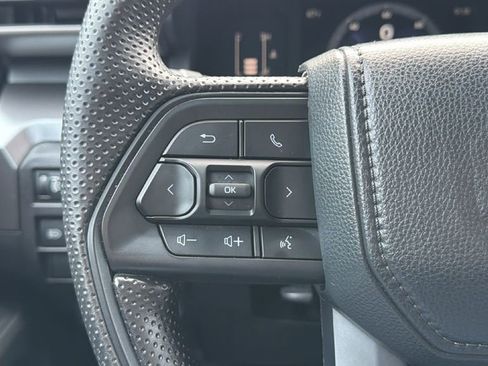 Used 2024 Toyota Tacoma SR5 AWD/4WD image 27
