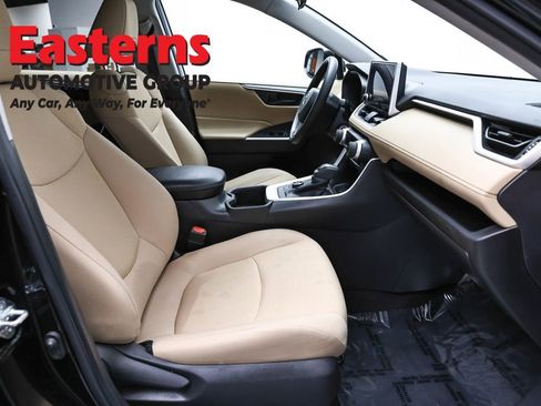 Used 2023 Toyota RAV4 LE AWD/4WD image 24