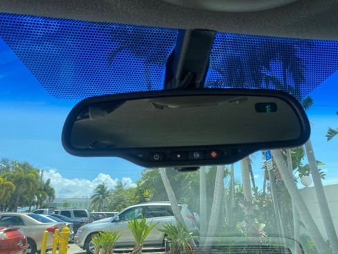 Used 2005 Cadillac De Ville image 55