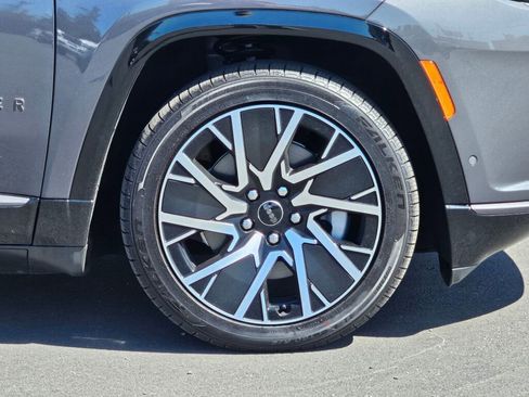 New 2025 Jeep Wagoneer S Limited image 10