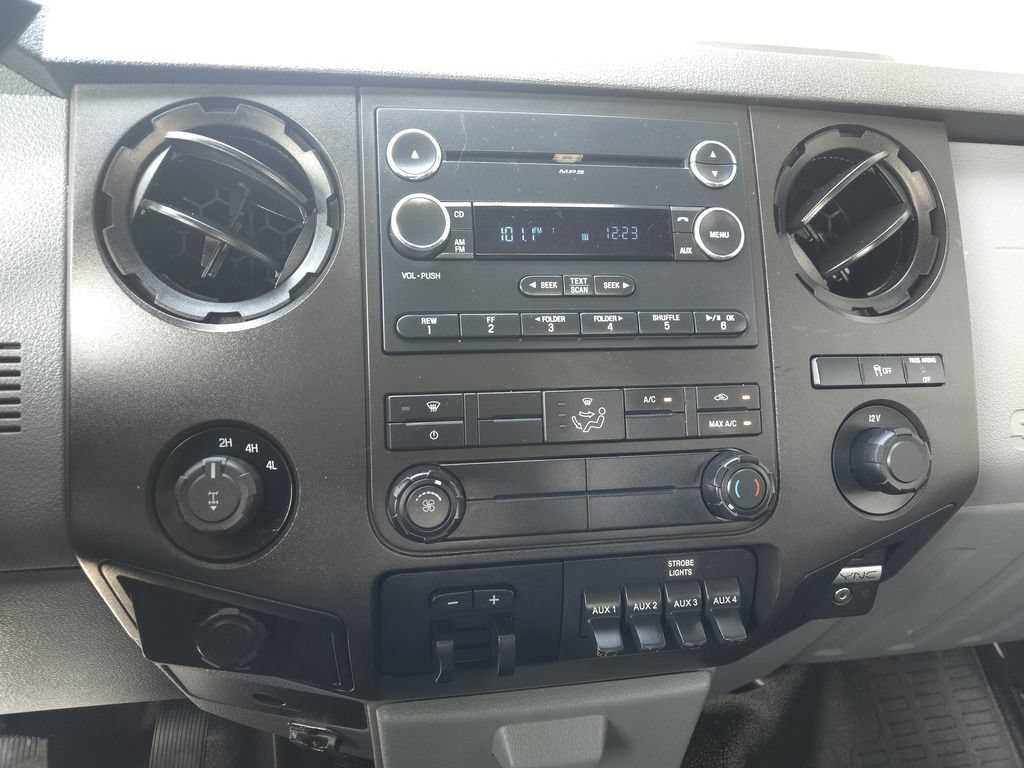 Used 2015 Ford F350 XL AWD/4WD image 19