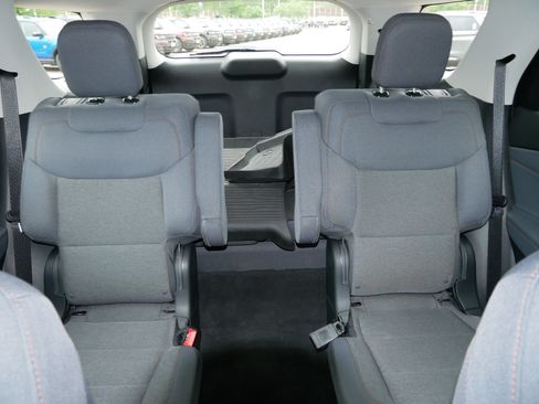 Used 2026 Ford Explorer Active AWD/4WD image 13