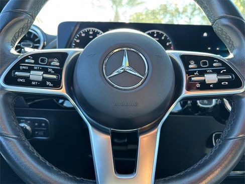 Used 2023 Mercedes-Benz GLA 250 w/ Premium Package image 35