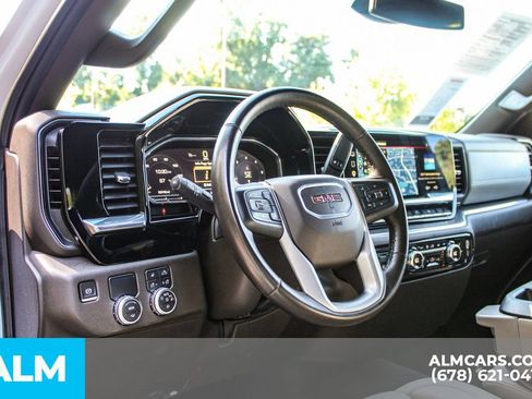 Used 2025 GMC Sierra 1500 SLT RWD image 21