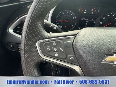 Used 2025 Chevrolet Malibu LT FWD image 31