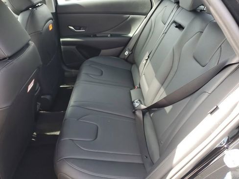 New 2026 Hyundai Elantra Limited FWD image 12