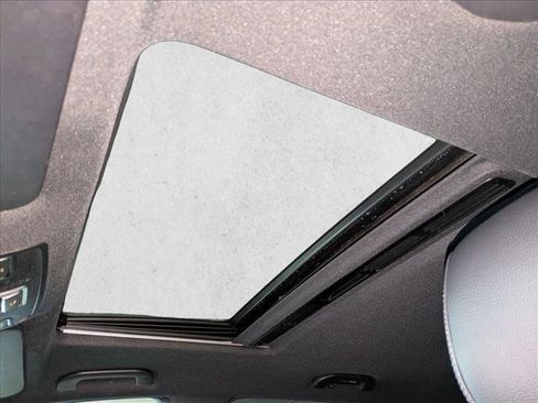 Used 2019 Mercedes-Benz GLE 400 4MATIC image 18