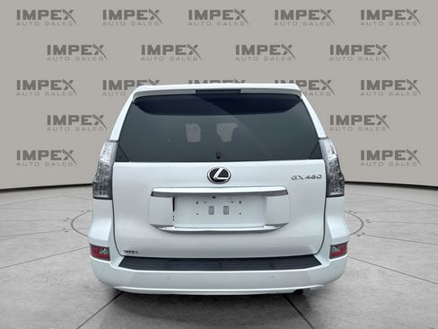Used 2020 Lexus GX 460 Premium w/ Premium Package AWD/4WD image 4