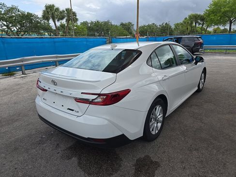 Used 2025 Toyota Camry LE w/ Convenience Package FWD image 6