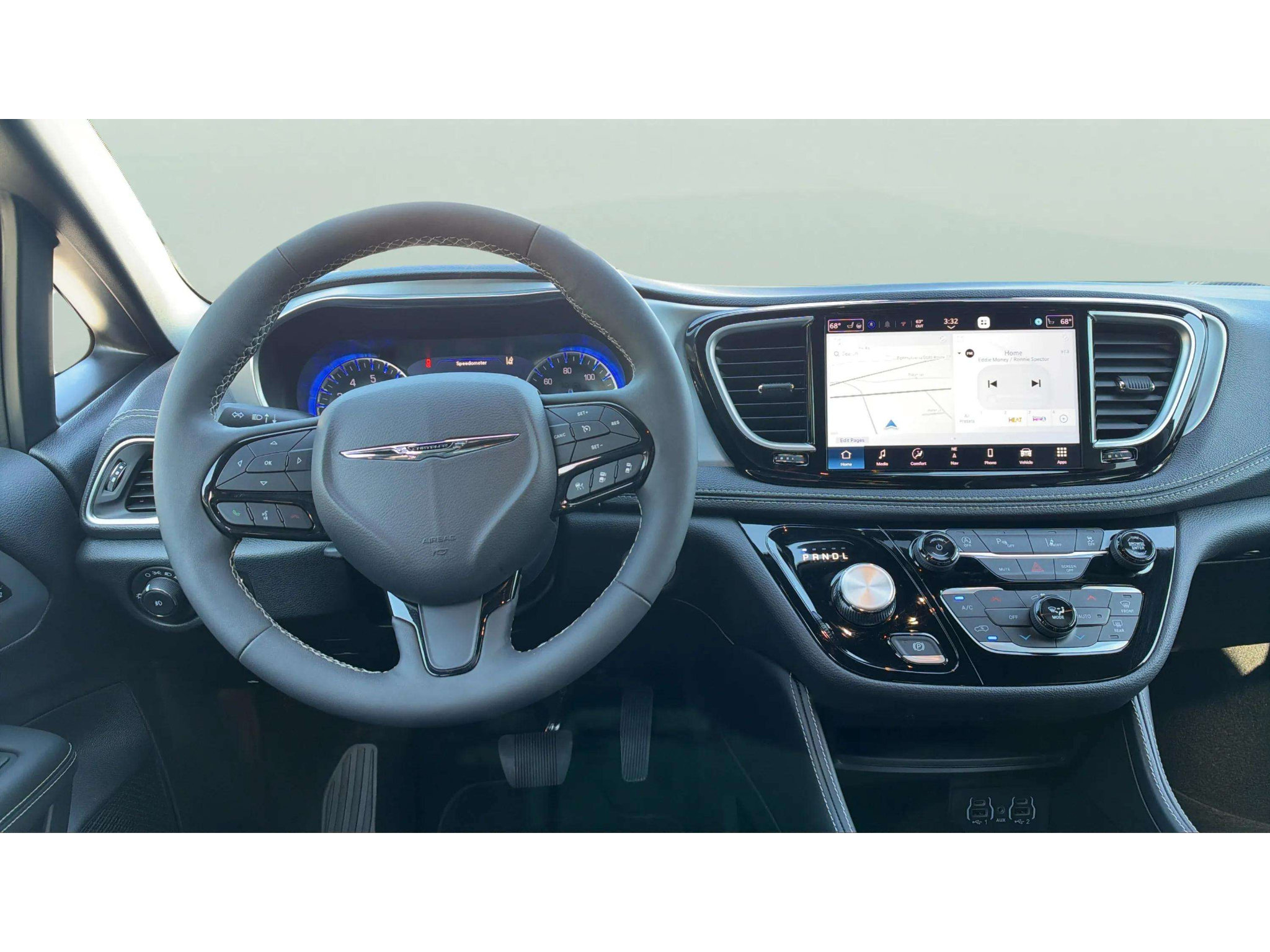 Used 2025 Chrysler Pacifica Limited FWD image 15