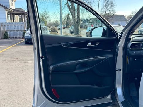 Used 2018 Kia Sorento LX image 13