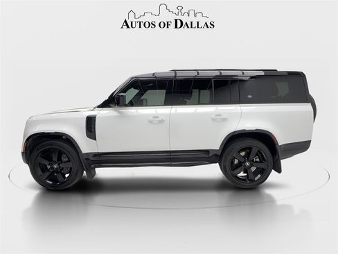 Used 2024 Land Rover Defender 130 X-Dynamic SE image 7