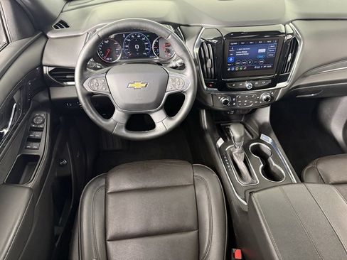 Used 2023 Chevrolet Traverse High Country image 15