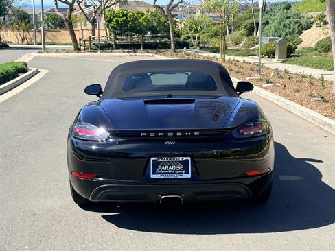 Used 2017 Porsche 718 Boxster image 15